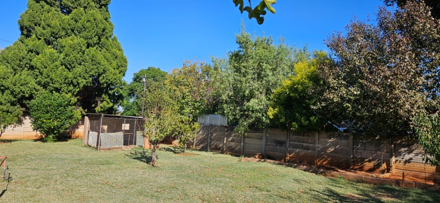  Bedroom Property for Sale in Langenhovenpark Free State